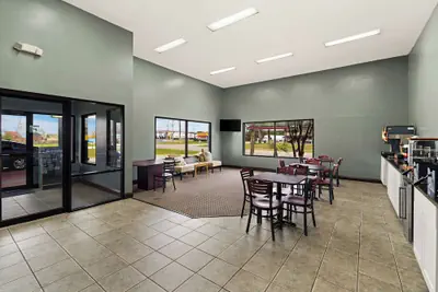 Photo 3 - SureStay by Best Western Gulfport