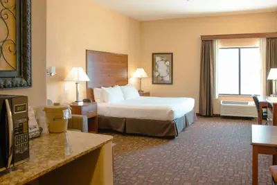 Photo 5 - Grand Forks Lodge and Suites