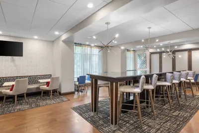 Photo 4 - Hampton Inn Atlanta McDonough