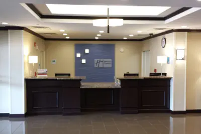 Photo 3 - Holiday Inn Express & Suites Cambridge by IHG