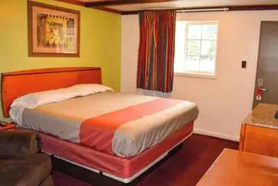 Photo 3 - Relax Inn Bloomsburg