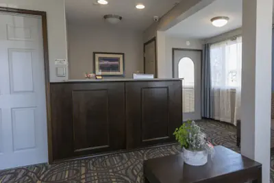 Photo 3 - Sunrise Inn Villas and Suites