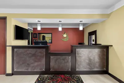 Photo 3 - Best Western Kenosha Inn