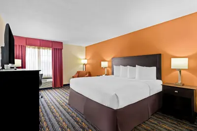 Photo 4 - Best Western Kenosha Inn