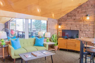 Photo 5 - Coyote Mountain Lodge