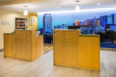 Photo 4 - La Quinta Inn & Suites by Wyndham Rochester Mayo Clinic S