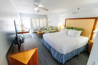 Photo 5 - Pirate's Cove Resort & Marina