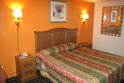 Photo 3 - Anaheim National Inn