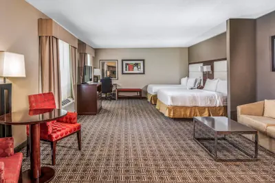 Photo 4 - Holiday Inn Express & Suites Lantana by IHG