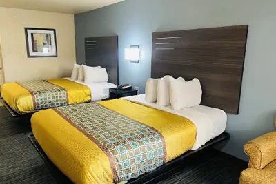 Photo 3 - Garden Inn and Suites Little Rock
