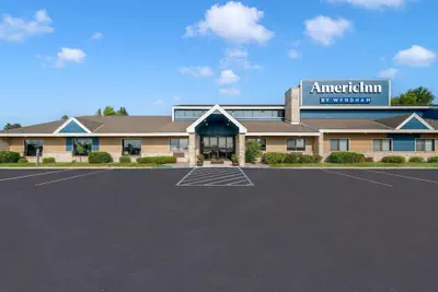 Photo 2 - AmericInn by Wyndham Fergus Falls - Conference Center