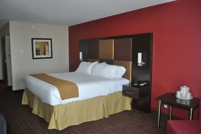 Photo 4 - Holiday Inn Express & Suites Greensburg by IHG