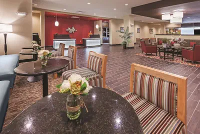 Photo 4 - La Quinta Inn & Suites by Wyndham Wichita Falls - MSU Area