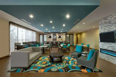 Photo 5 - La Quinta Inn & Suites by Wyndham Clinton Historic Route 66