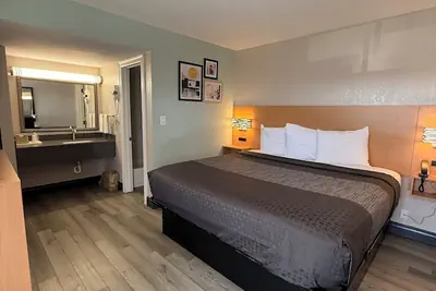 Photo 4 - Americas Best Value Inn Ponca City