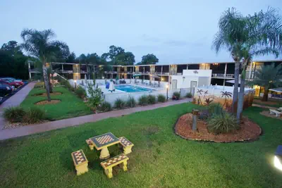 Photo 2 - At Home Inn