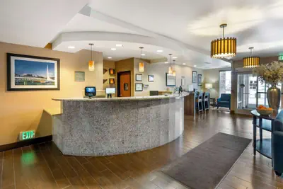 Photo 5 - Comfort Suites Redding - Shasta Lake