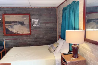 Photo 3 - Falls Motel