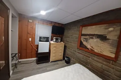Photo 5 - Falls Motel