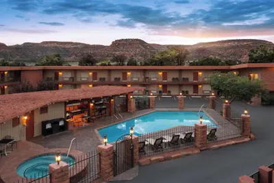 Photo 2 - Best Western Red Hills