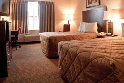 Photo 5 - Landmark Inn Fort Liberty