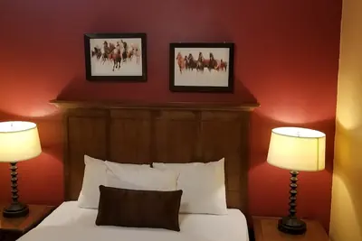 Photo 4 - The Royal Victorian Motel