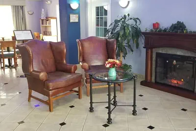 Photo 4 - HomeBridge Inn and Suites