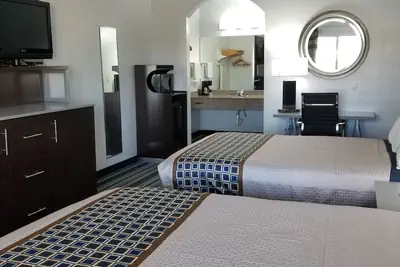 Photo 5 - HomeBridge Inn and Suites