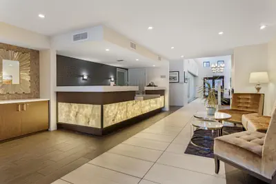 Photo 4 - Best Western Plus Stevenson Manor