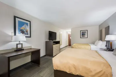Photo 5 - Quality Inn & Suites Huntsville Research Park Area