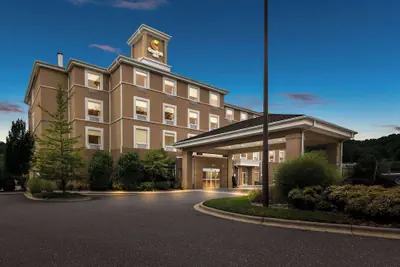 Photo 2 - Comfort Inn Sylva - Cullowhee