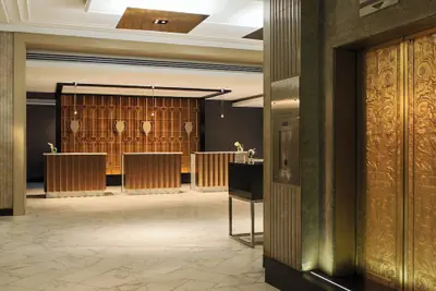Photo 3 - Renaissance Cincinnati Downtown Hotel