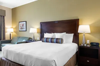 Photo 4 - The Oaks Hotel Paso Robles