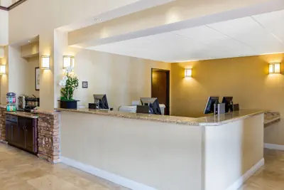 Photo 3 - The Oaks Hotel Paso Robles