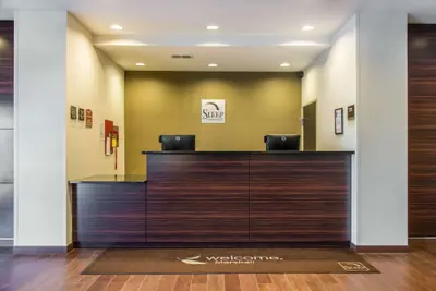 Photo 5 - Sleep Inn & Suites Marshall - University Area