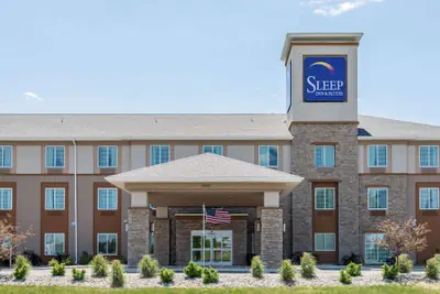 Photo 2 - Sleep Inn & Suites Marshall - University Area