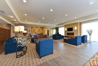 Photo 2 - Comfort Inn & Suites Avera Southwest