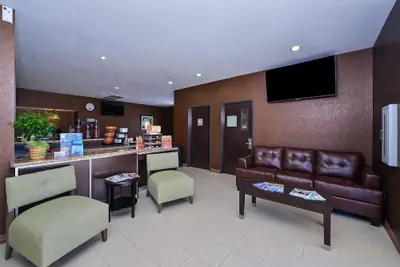 Photo 3 - Americas Best Value Inn & Suites Cuero