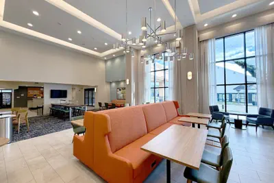 Photo 5 - Hampton Inn & Suites Robbinsville