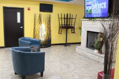 Photo 3 - Parkwood Inn & Suites