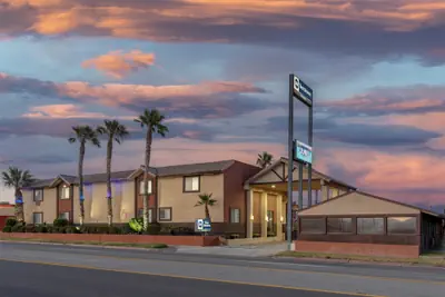 Photo 2 - Best Western Desert Winds