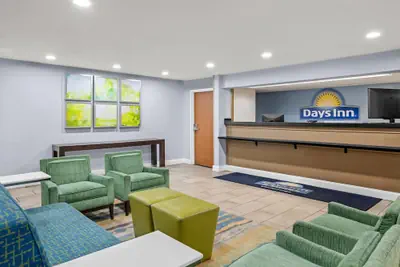 Photo 4 - Days Inn by Wyndham Chattanooga/Hamilton Place