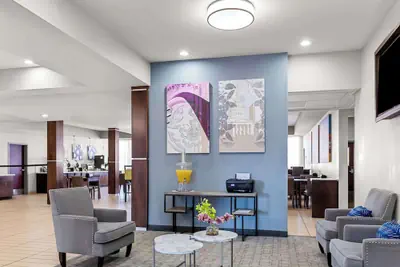 Photo 3 - Best Western St. Louis Airport North Hotel & Suites