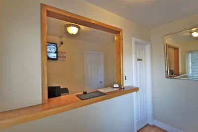 Photo 3 - Budget Inn Lompoc