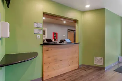 Photo 3 - Extended Stay America Select Suites - Jacksonville - North
