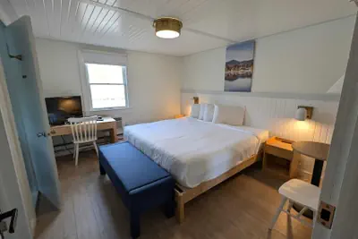 Photo 5 - Maple Leaf Inn - Lake Placid
