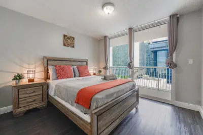 Photo 4 - Amazing 3 BR Apartment At Brickell