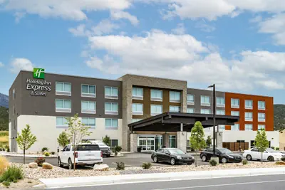 Photo 2 - Holiday Inn Express & Suites Nephi by IHG