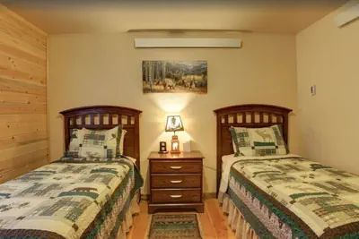 Photo 5 - Fox Den Lodge