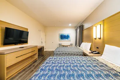 Photo 5 - Palace Inn IAH Houston Bush Intercontinental Airport